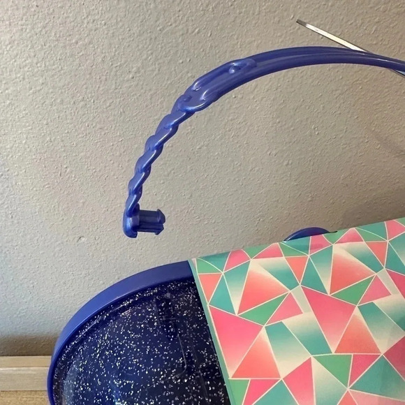 LOL Surprise! Winter Disco Bigger Surprise includes O.M.G. Fashion Doll New. - Picture 6 of 7